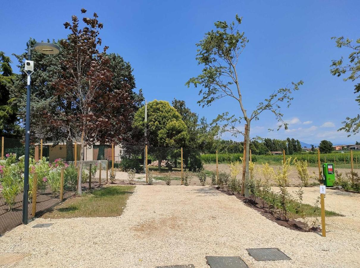 Garda Di Vino Agricamping & Wine Shop Lazise Ronchi  Екстериор снимка